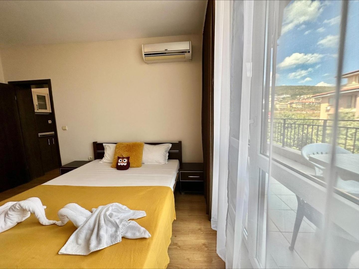Menada Luxor Apartments Święty Włas Zewnętrze zdjęcie