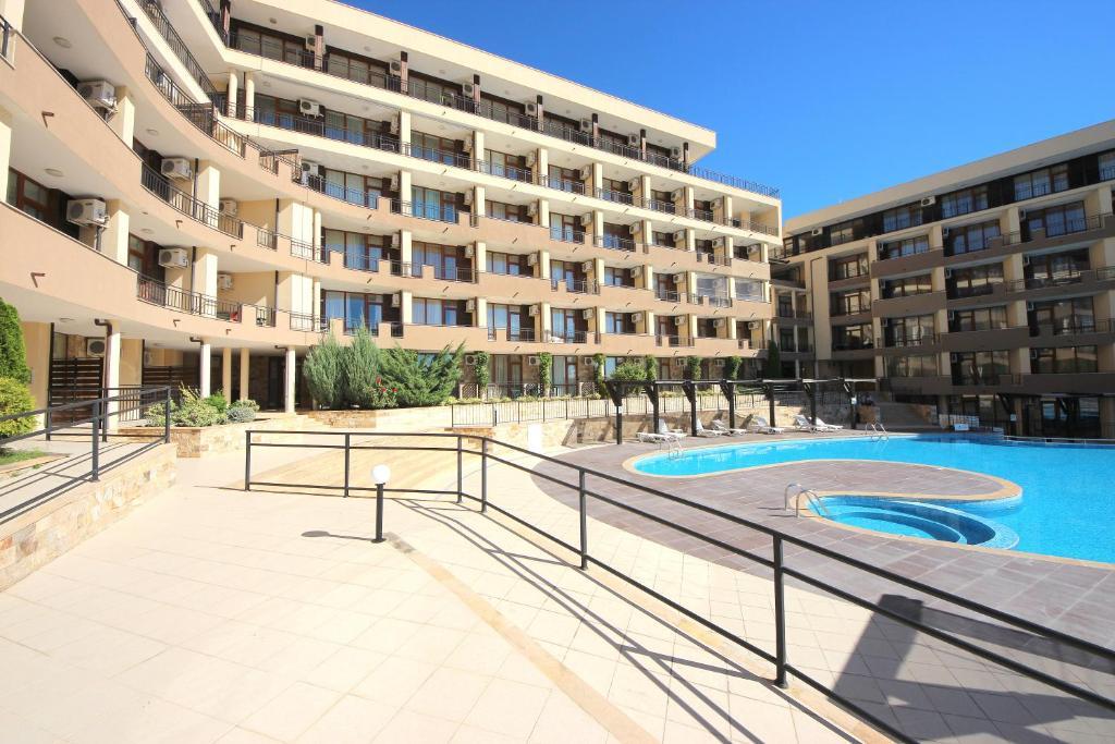 Menada Luxor Apartments Święty Włas Zewnętrze zdjęcie
