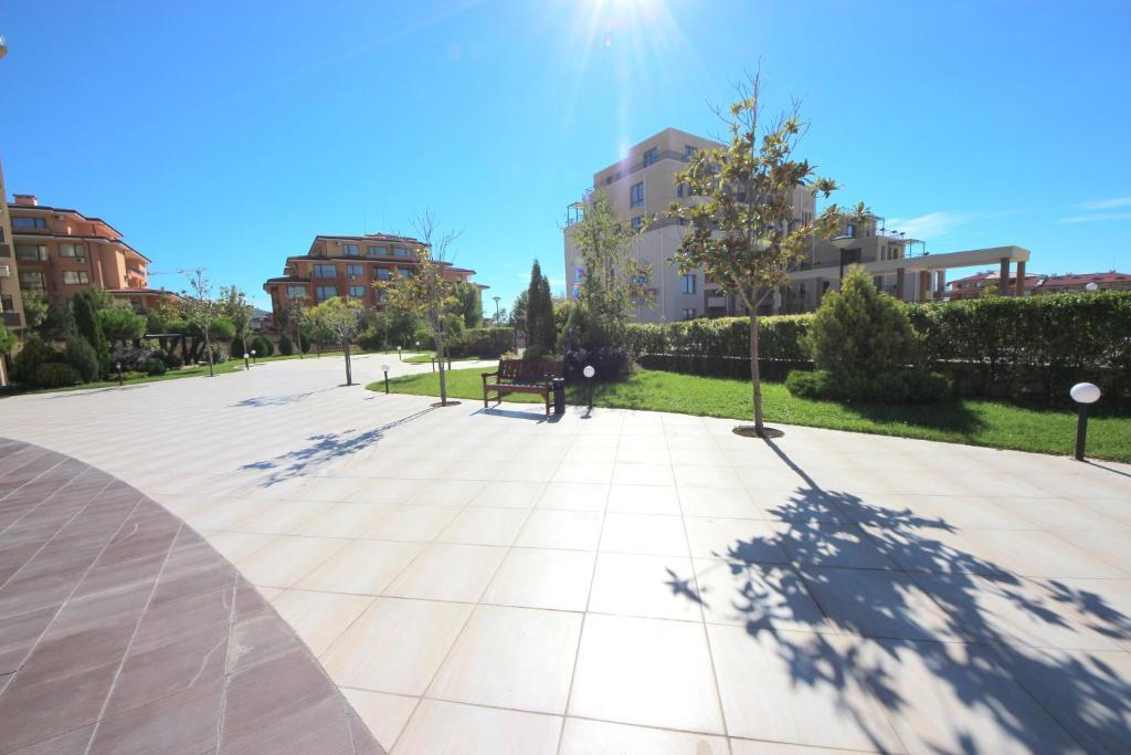 Menada Luxor Apartments Święty Włas Zewnętrze zdjęcie