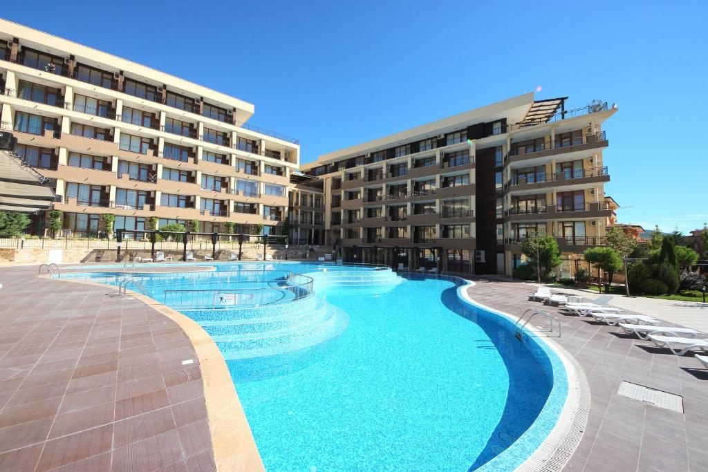 Menada Luxor Apartments Święty Włas Zewnętrze zdjęcie