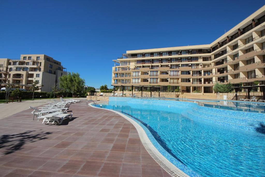 Menada Luxor Apartments Święty Włas Zewnętrze zdjęcie