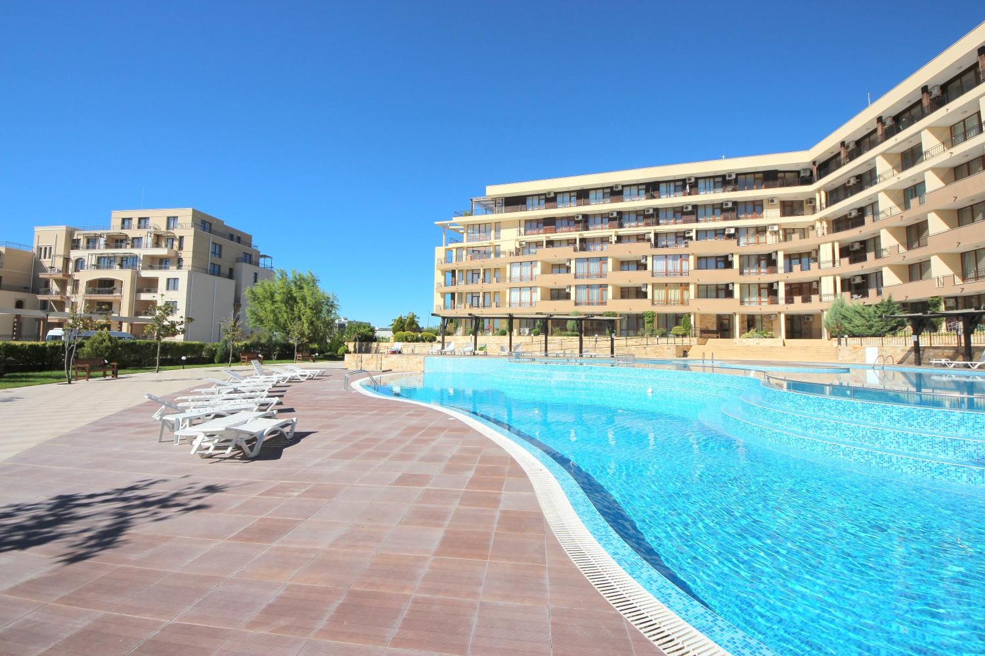 Menada Luxor Apartments Święty Włas Zewnętrze zdjęcie