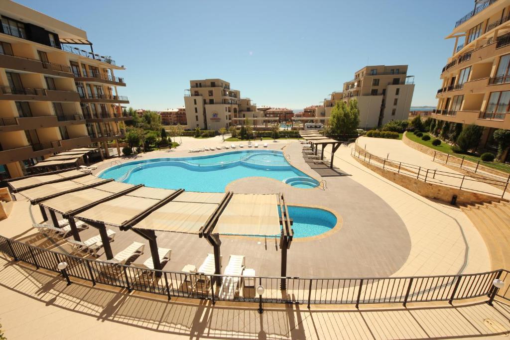 Menada Luxor Apartments Święty Włas Zewnętrze zdjęcie
