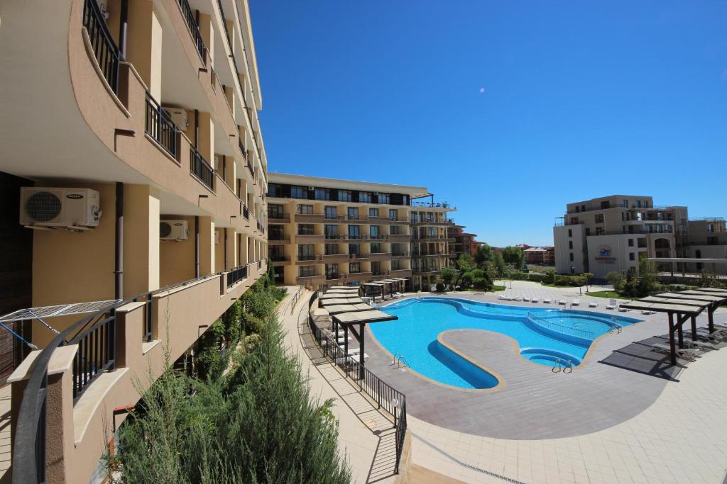 Menada Luxor Apartments Święty Włas Zewnętrze zdjęcie